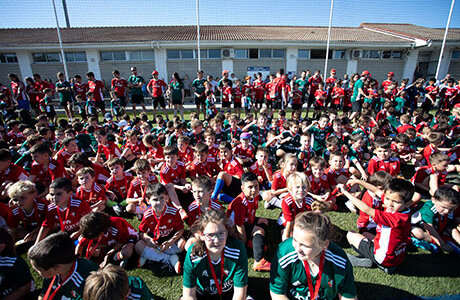 Más de 1000 alumnos y alumnas se dieron cita en la fiesta de final de curso de la escuela de fútbol